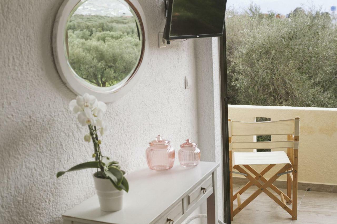Elounda George Studios Luaran gambar