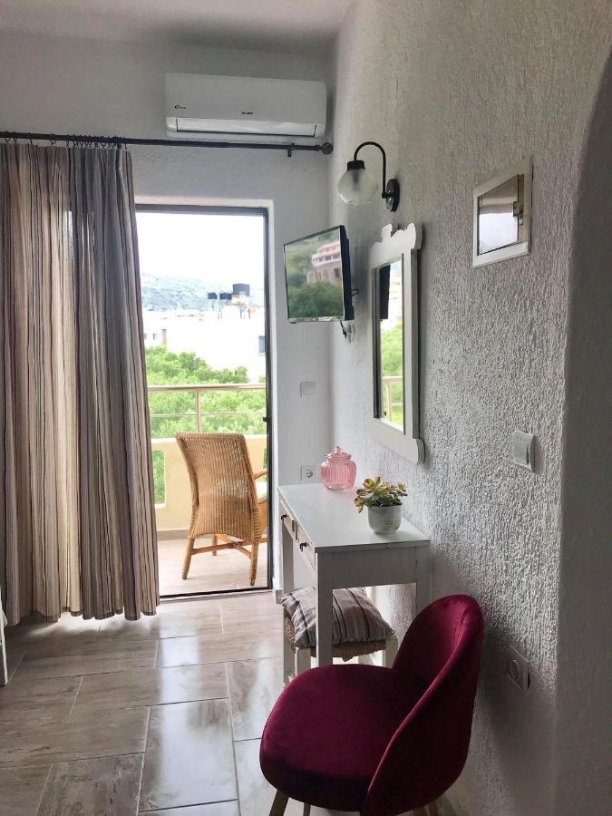 Elounda George Studios Luaran gambar